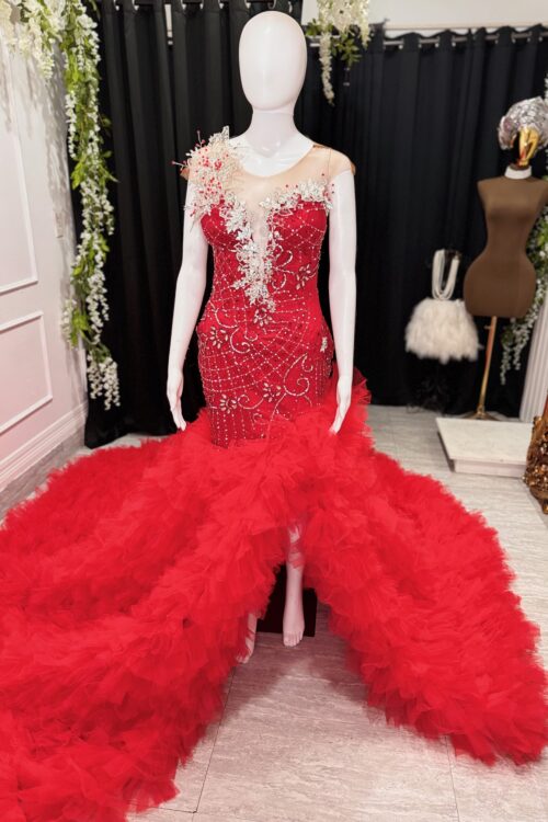 FLUFFY RED